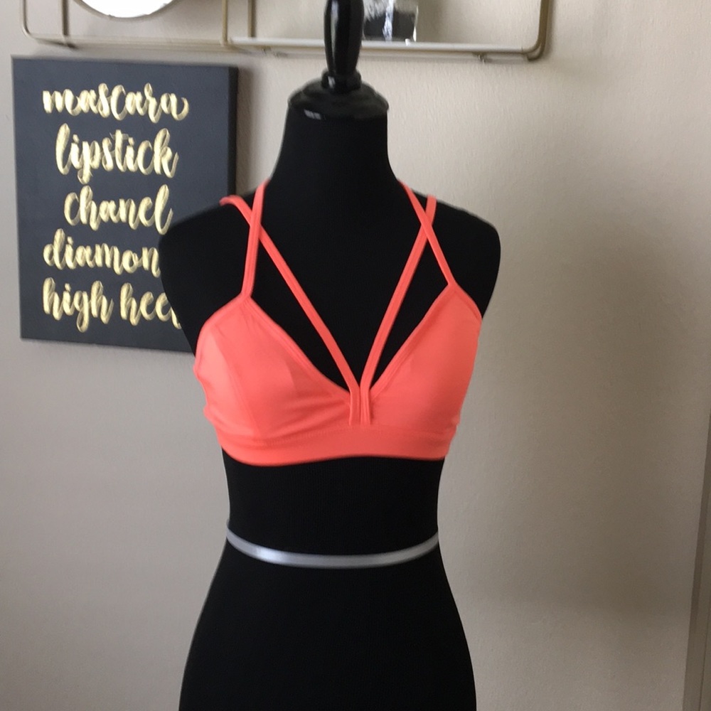 Sports bra